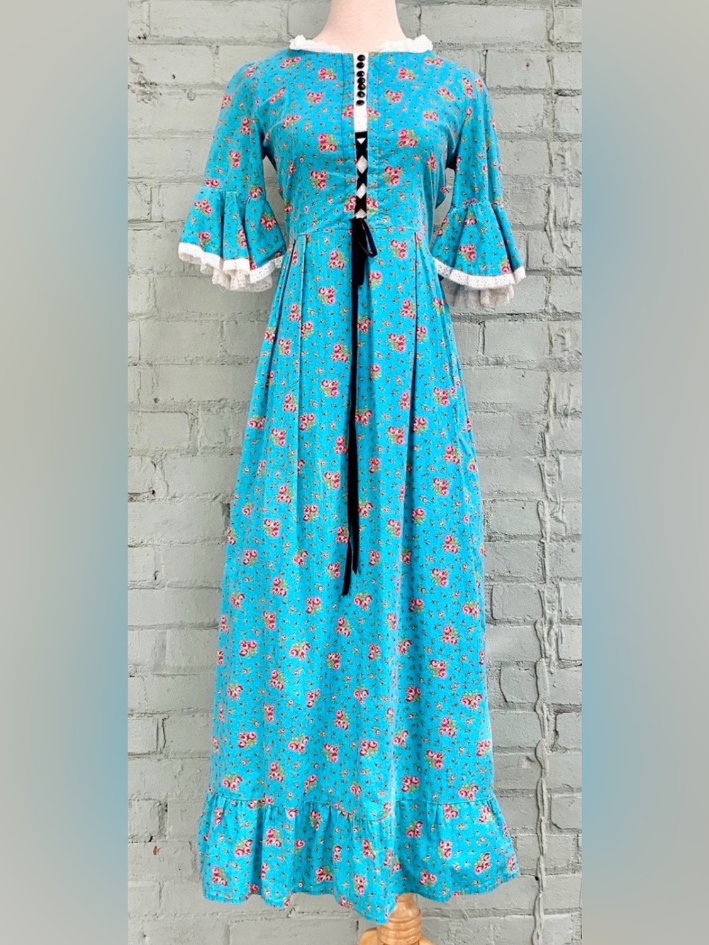 Vintage Floral Renaissance Revival Maxi Dress